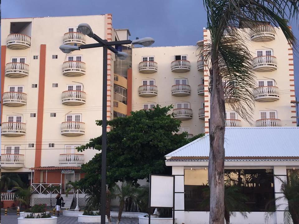 Hotel Art Deco Beach La Ceiba Exterior photo